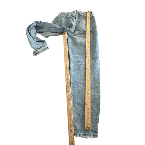 Zara Women Distressed Jeans Tapered Leg, Barrel. Size: 0 - Picture 5 of 7